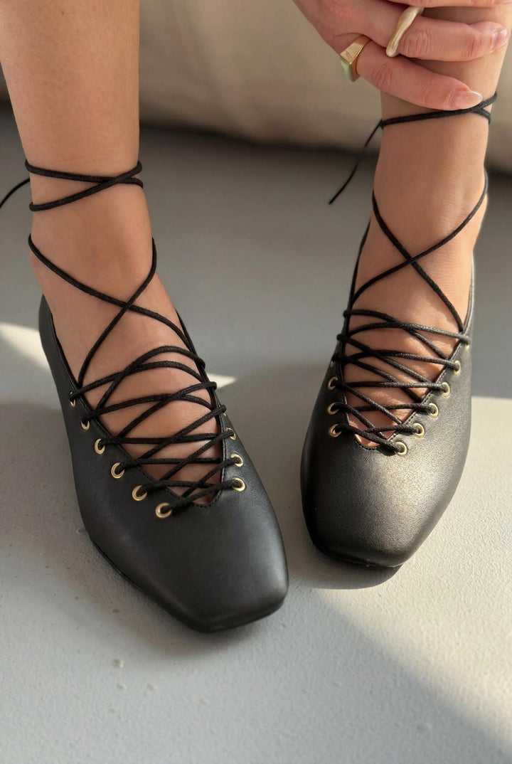 Sernis Siyah Mat Deri Kadın Topuklu Ayakkabı - ILOVESHOES