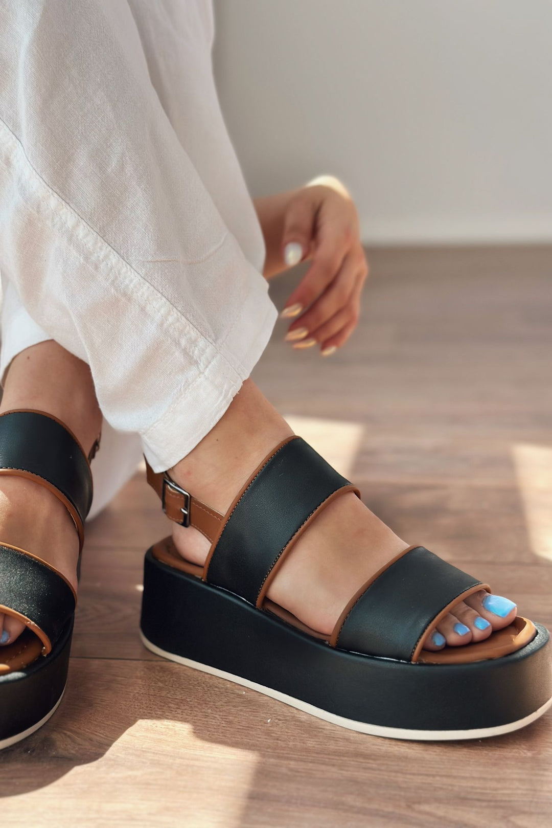 Pawens Mat Deri Kalın Taban Kadın Sandalet Siyah - ILOVESHOES