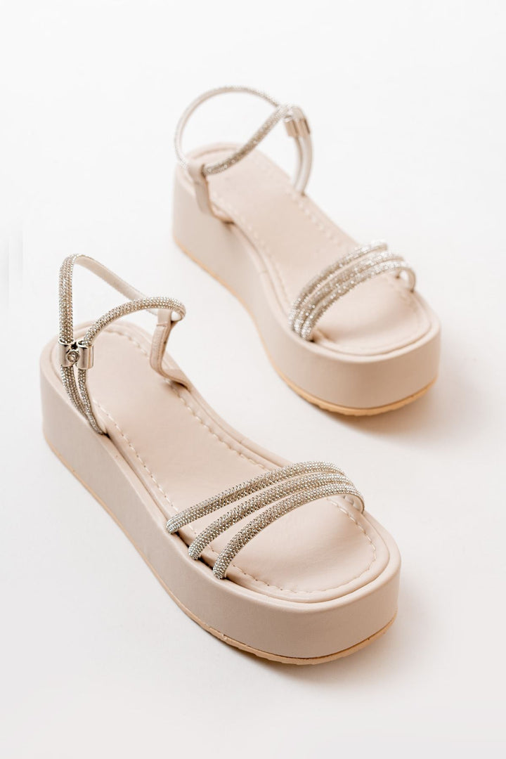 Lariona Mat Bej Gümüş Bantlı Dolgu Topuklu Sandalet - ILOVESHOES