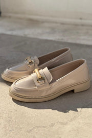 Duvra Rugan Bej Gold Toka Detaylı Kadın Loafer - ILOVESHOES