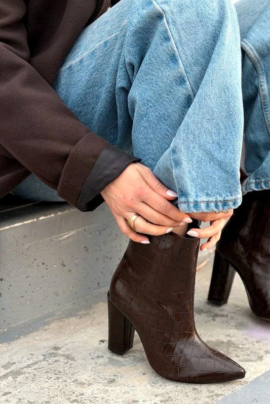 Alvora Kadın Topuklu Bot Acıkahve Desenli - ILOVESHOES