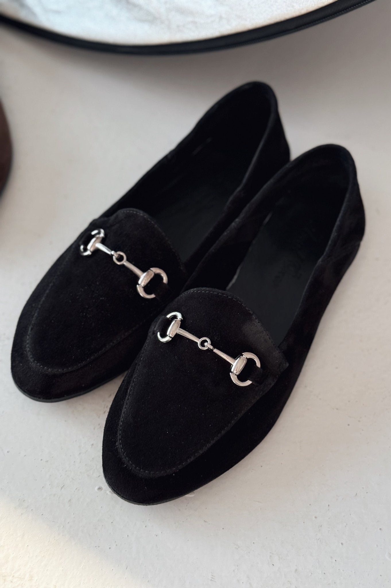 Palvora Hakiki Süet Toka Detaylı Kadın Loafer Lacivert - ILOVESHOES