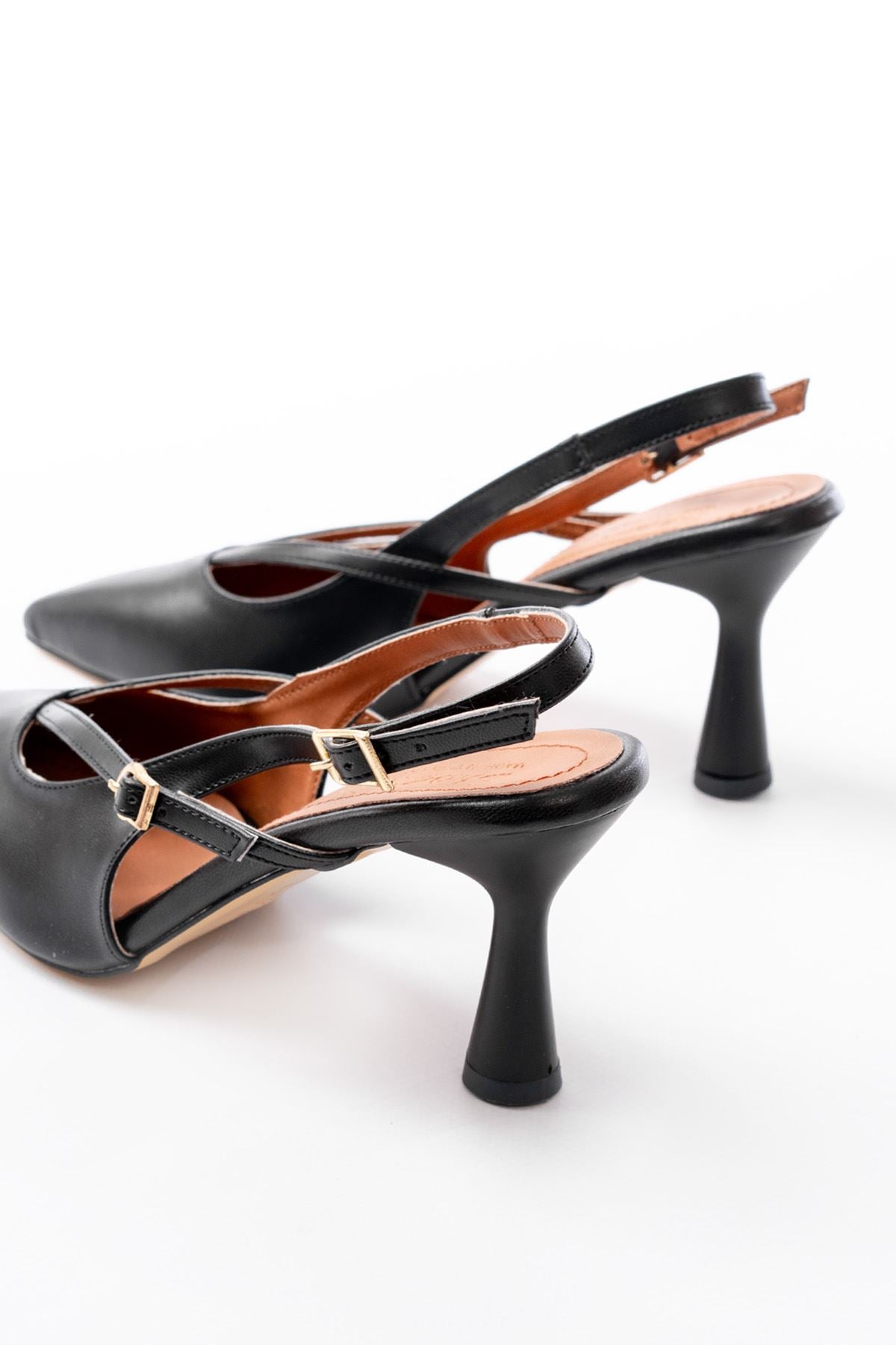 Salinor Mat Deri Siyah Toka Detaylı stiletto - ILOVESHOES