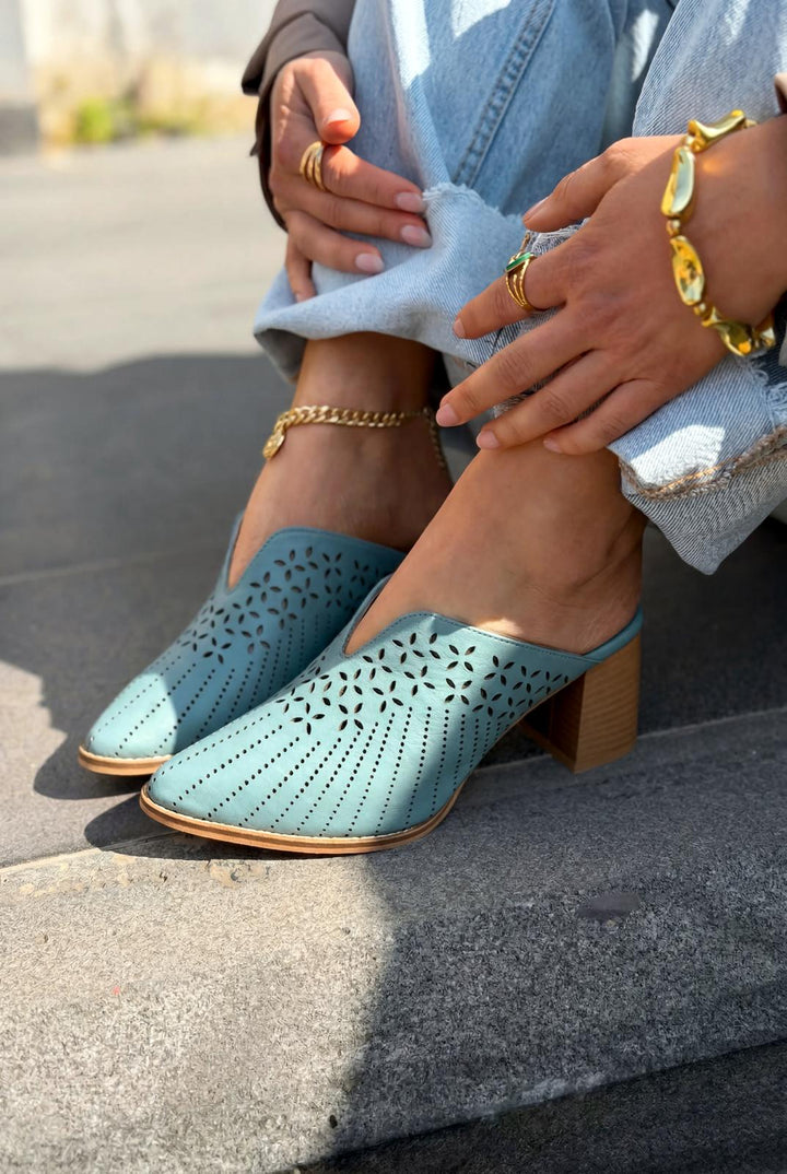 Noravina Hakiki Deri Topuklu Terlik Mavi - ILOVESHOES