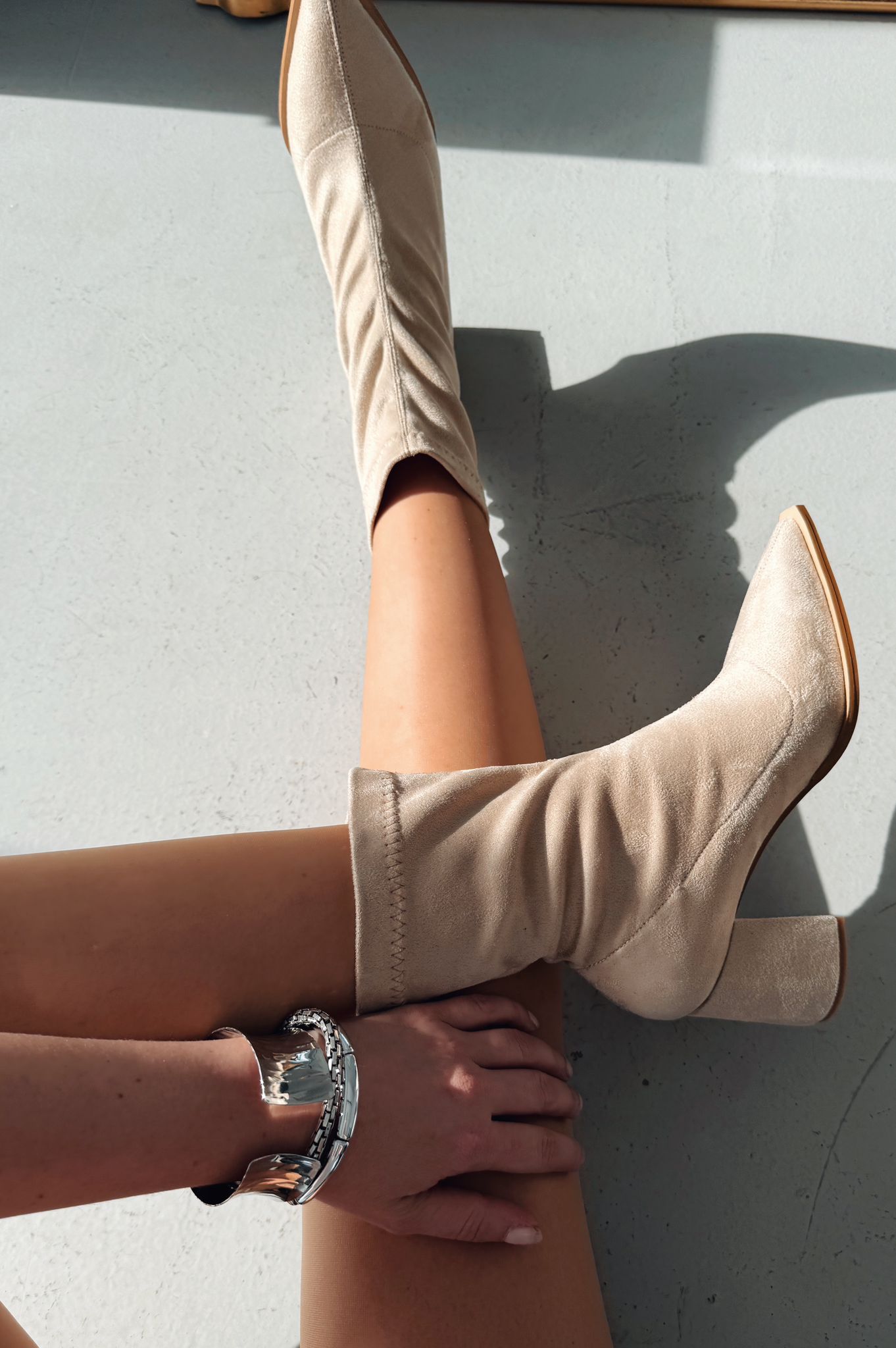 Caryne Kadın Topuklu Streç Bot Bej Süet - ILOVESHOES