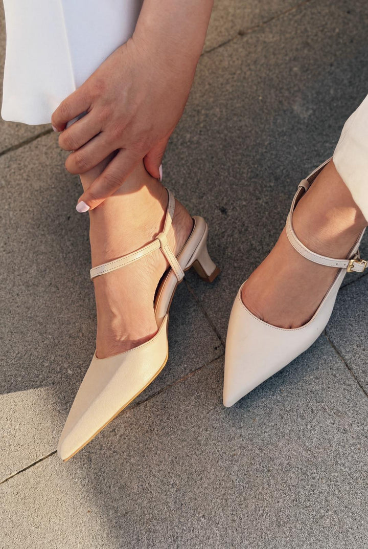 Torev Bej Mat Deri Kadın Stiletto