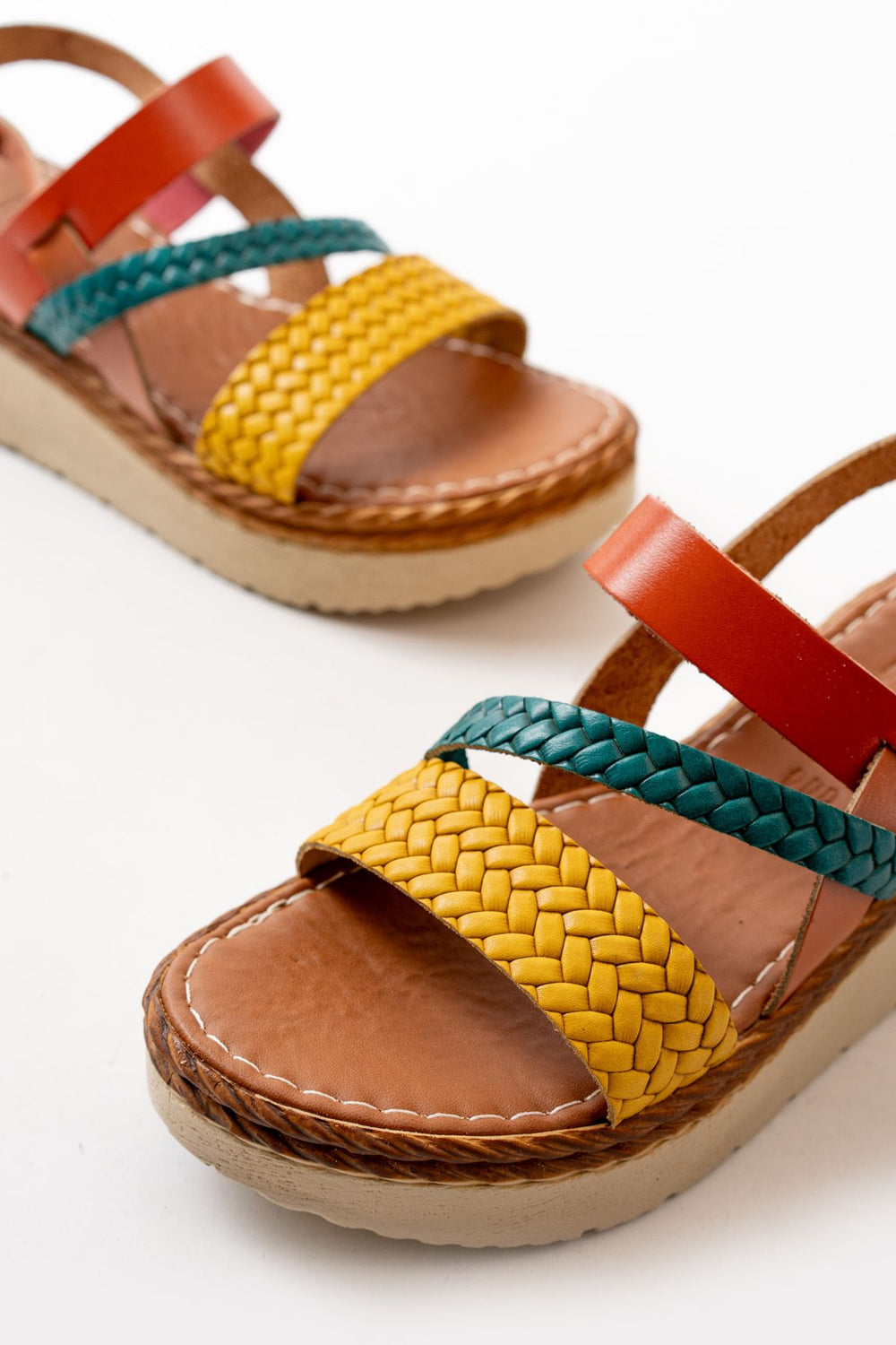 Heliona Hakiki Deri Çok Renkli Kalın Taban Kadın Sandalet - ILOVESHOES