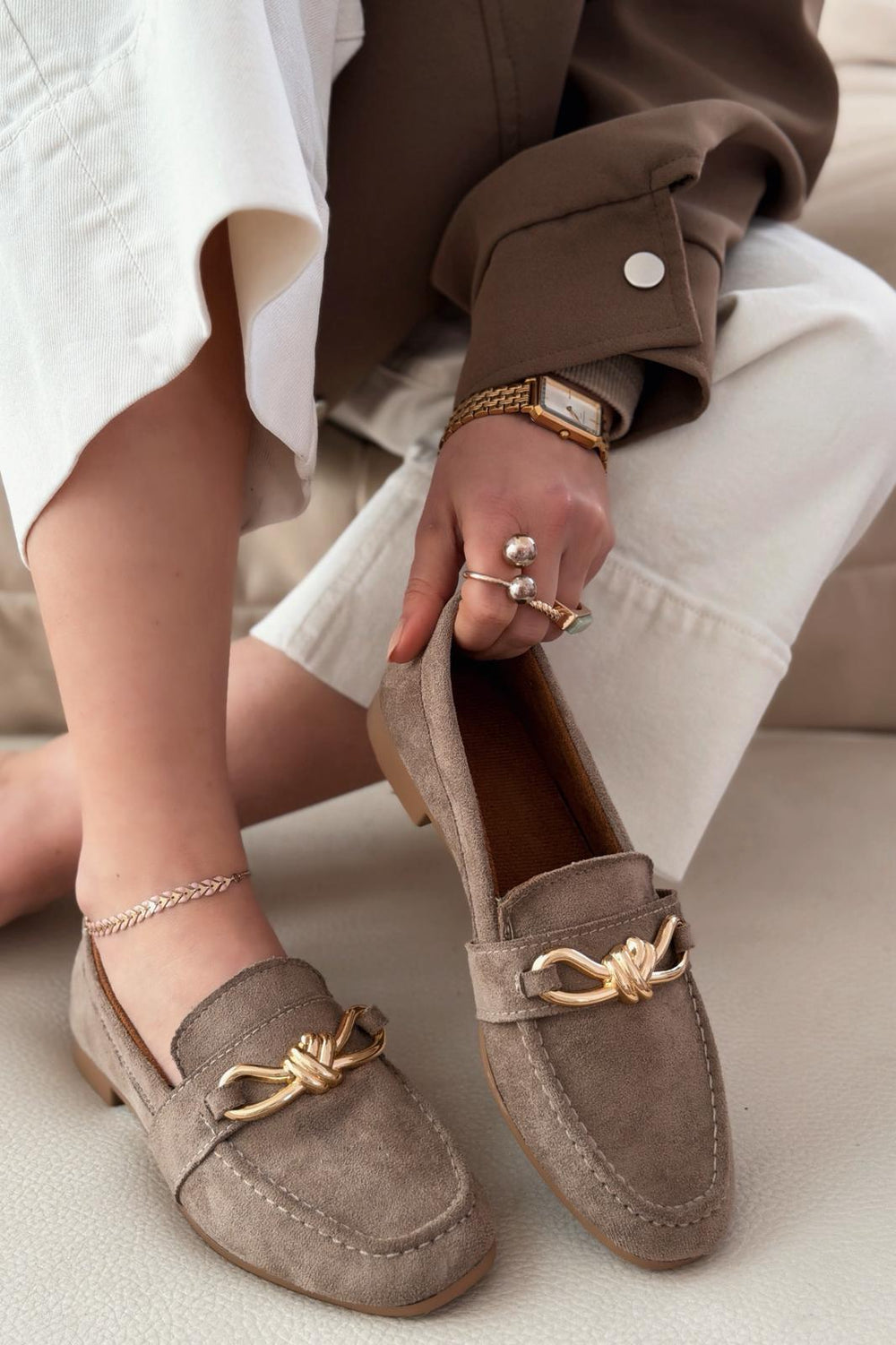 Avelis Kadın Loafer Vizon Süet Fiyonk Detaylı - ILOVESHOES