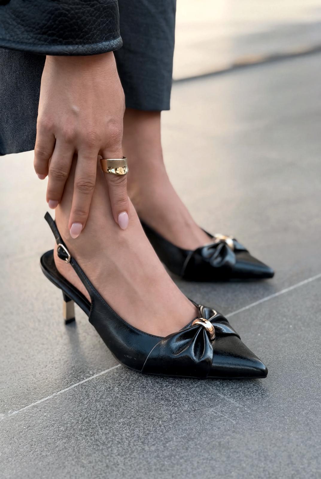 Lorvani Stiletto Siyah Mat Deri Fiyonk Detaylı - ILOVESHOES