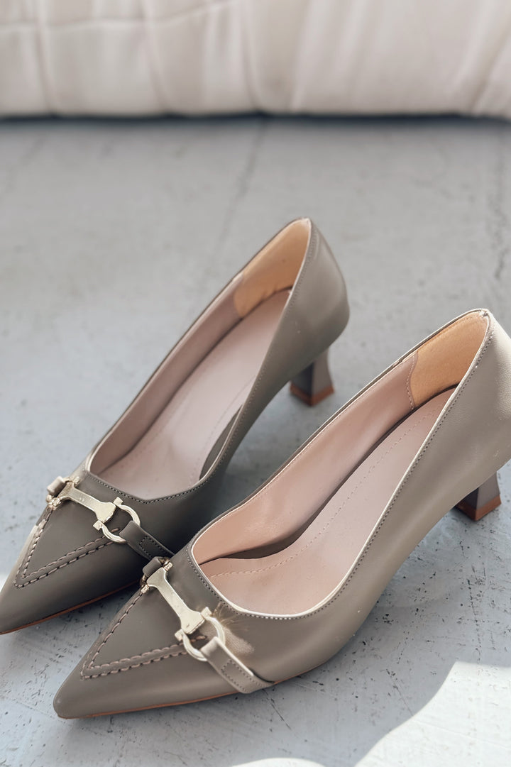 Maris Mat Deri Haki Toka Detaylı Stiletto