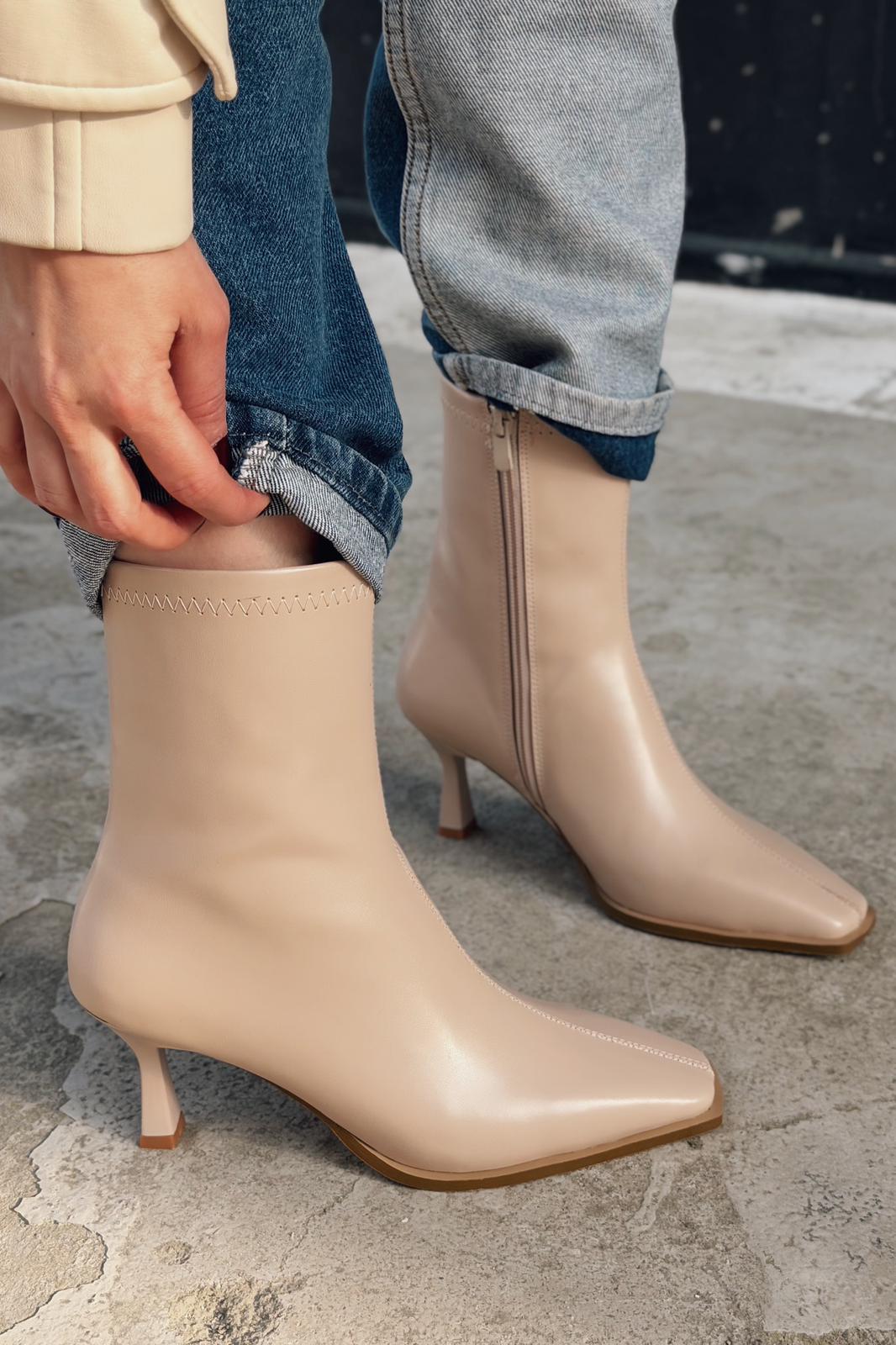 Alderie Kadın Topuklu Bot Bej Mat Deri - ILOVESHOES