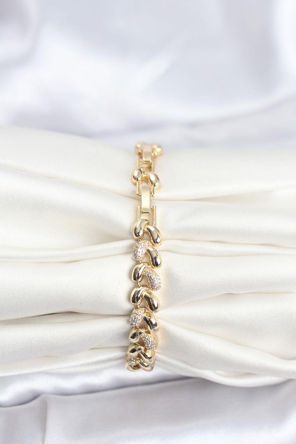 ILS - 1107 Kadın Bileklik Gold Pirinç Sarmal Damla Zirkon Taşlı - ILOVESHOES