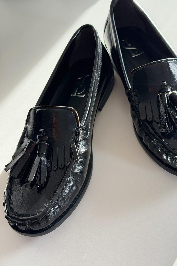 Renard Kadın Loafer Siyah Kırışık Rugan - ILOVESHOES