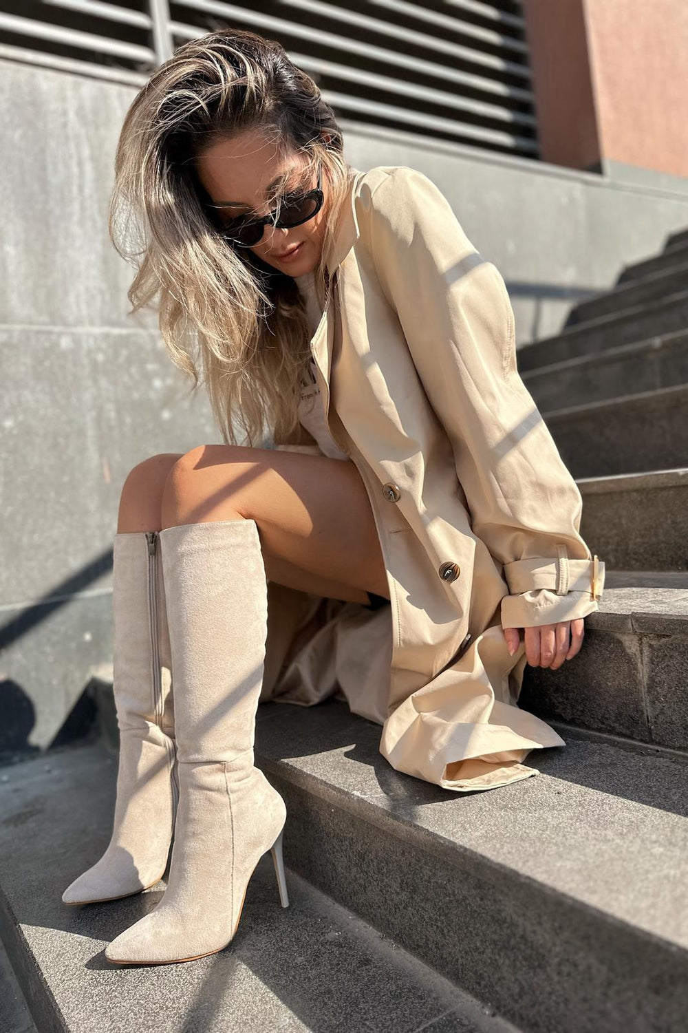 Zynor Bej Süet Fermuarlı Lastikli İnce Yüksek Topuklu Kadın Çizme - ILOVESHOES