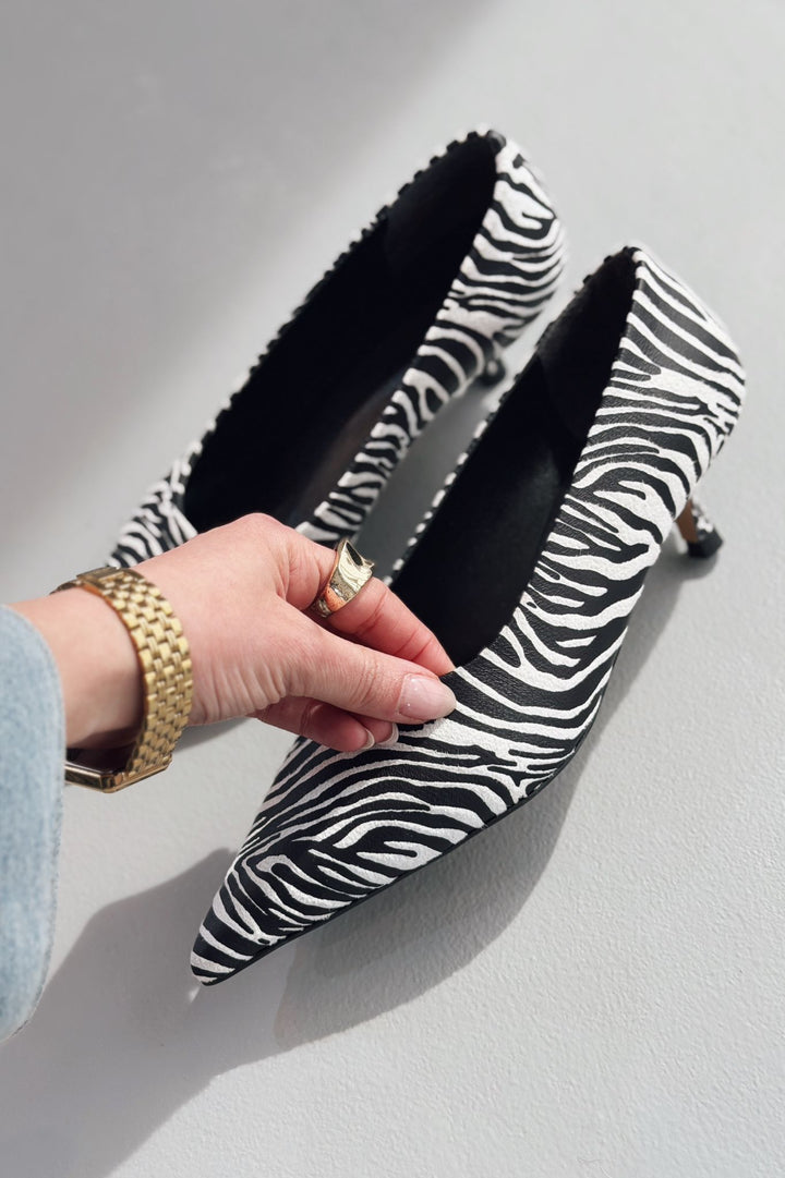 Molven Stiletto Beyaz Mat Deri - ILOVESHOES