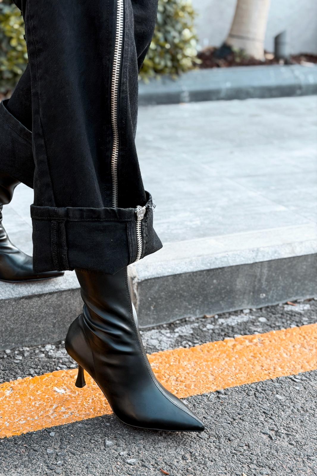 Osenia Kadın Topuklu Streç Bot Siyah Mat Deri - ILOVESHOES