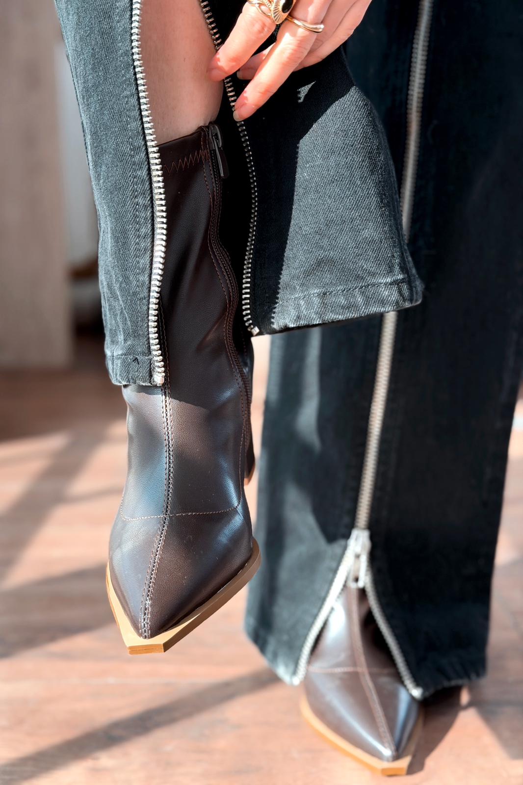 Selvora Streç Mat Deri Kahverengi Kadın Bot - ILOVESHOES