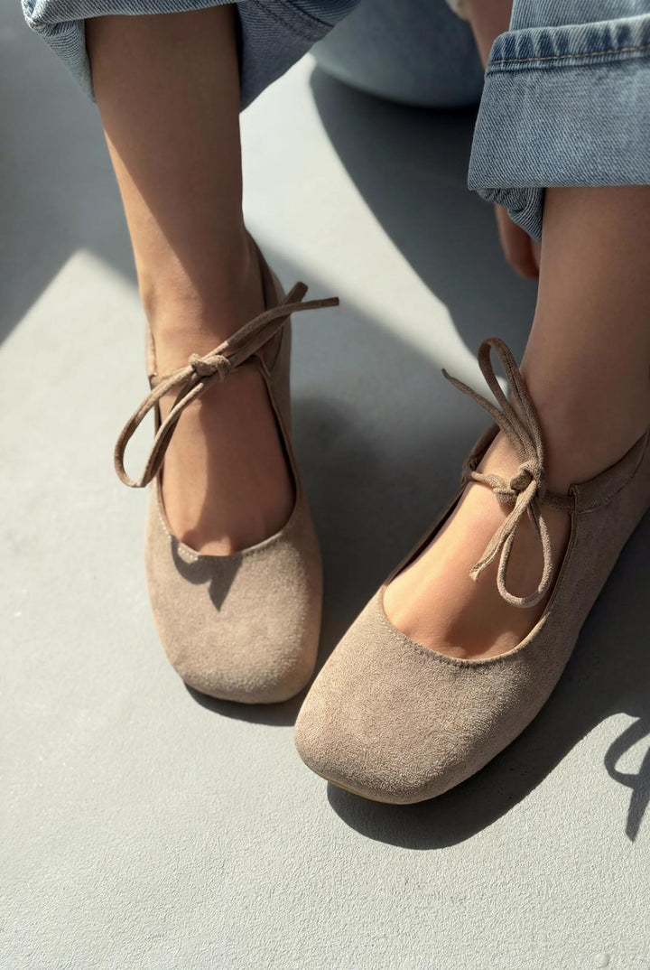 Belith Bej Süet Kadın Babet - ILOVESHOES