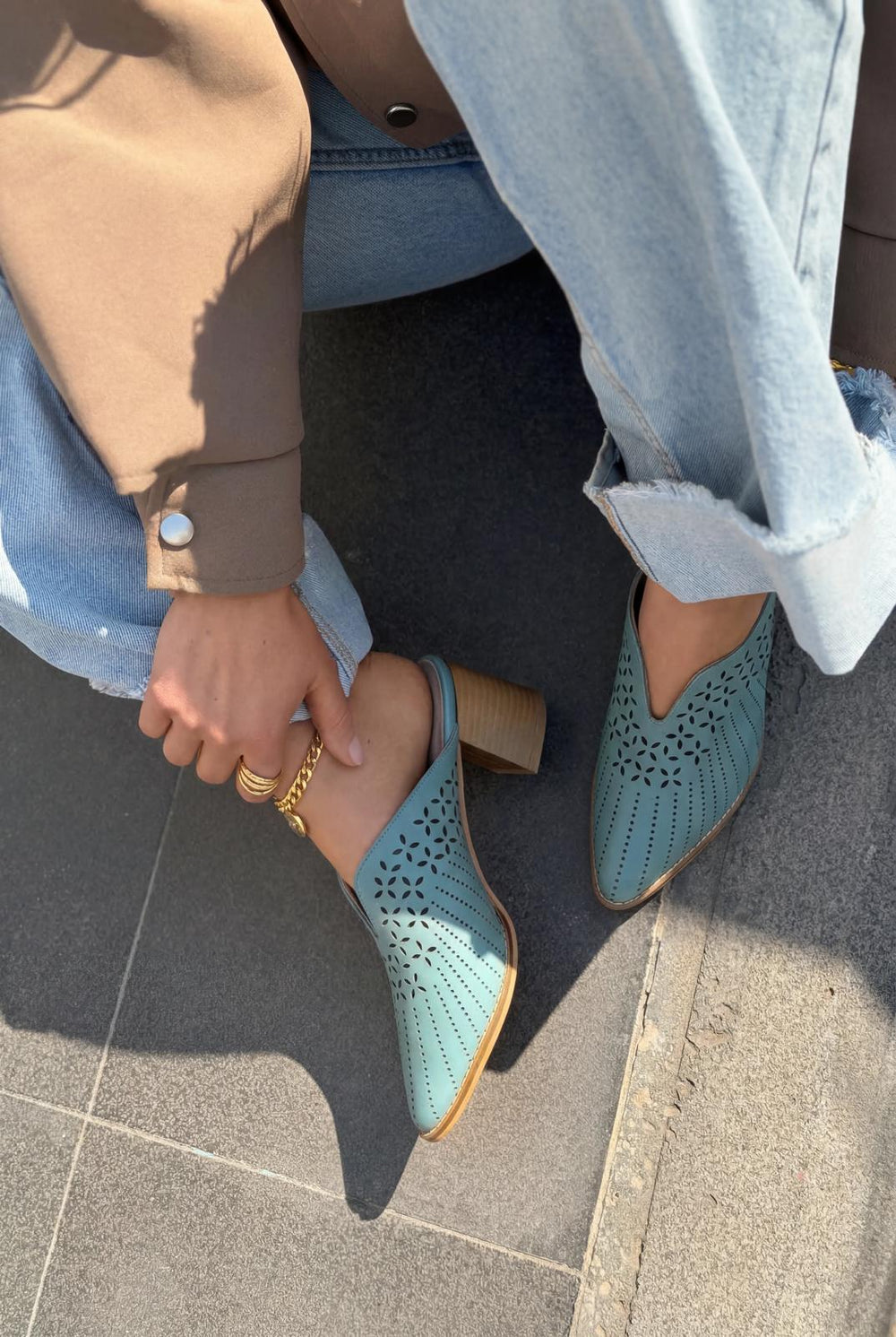 Noravina Hakiki Deri Topuklu Terlik Mavi - ILOVESHOES