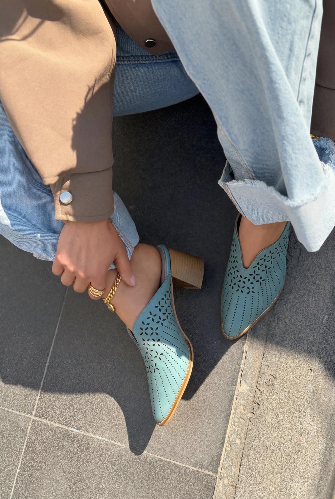 Noravina Hakiki Deri Topuklu Terlik Mavi - ILOVESHOES