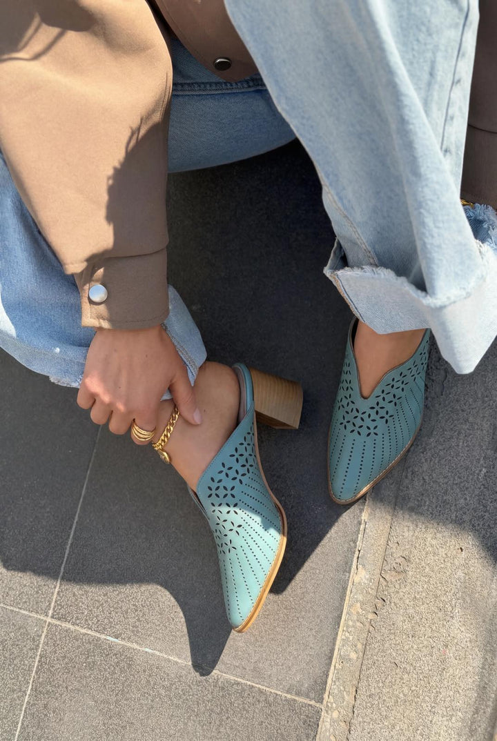 Noravina Hakiki Deri Topuklu Terlik Mavi - ILOVESHOES