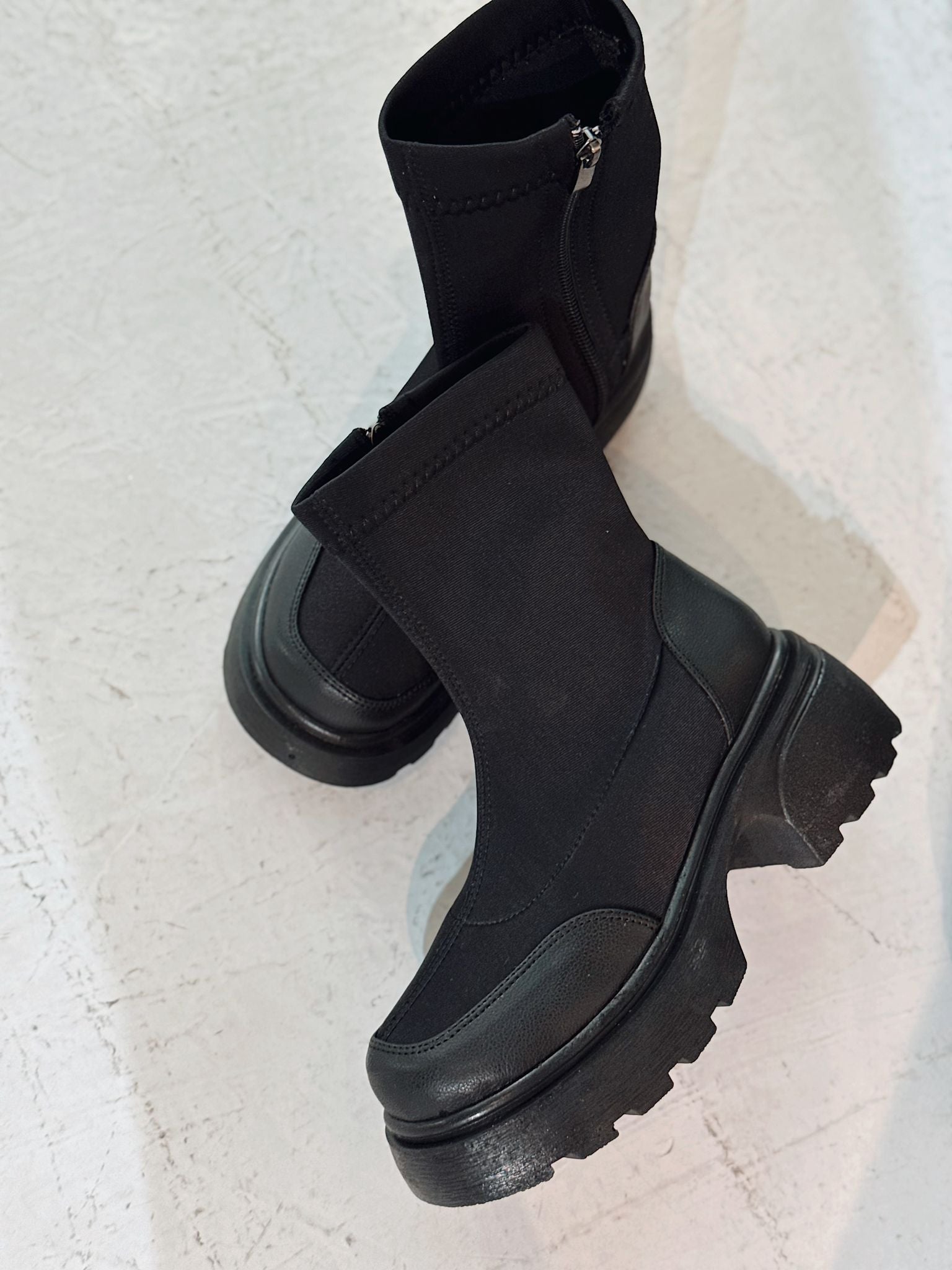 Gariel Kadın Kalın Taban Bot Siyah Dalgıç Kumaş - ILOVESHOES