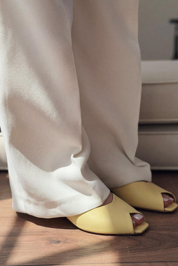 Norvion Hakiki Deri Sarı Mat Deri Kadın Topuklu Ayakkabı - ILOVESHOES