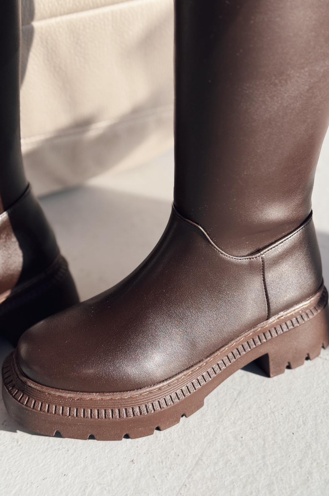 Vetra Kahverengi Fermuarlı Günlük Kadın Çizme - ILOVESHOES