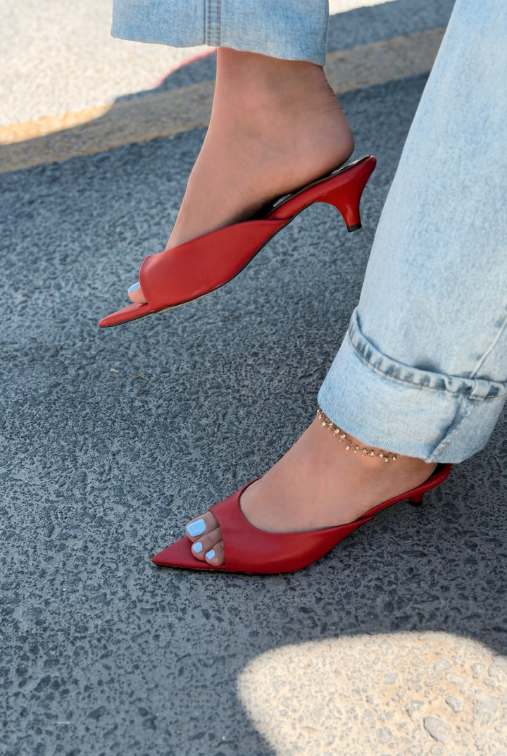 Boreni Kırmızı Mat Deri Kadın Topuklu Terlik - ILOVESHOES