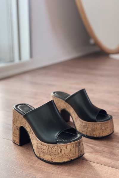 Lavina Mat Deri Siyah Platform Topuklu Terlik - ILOVESHOES