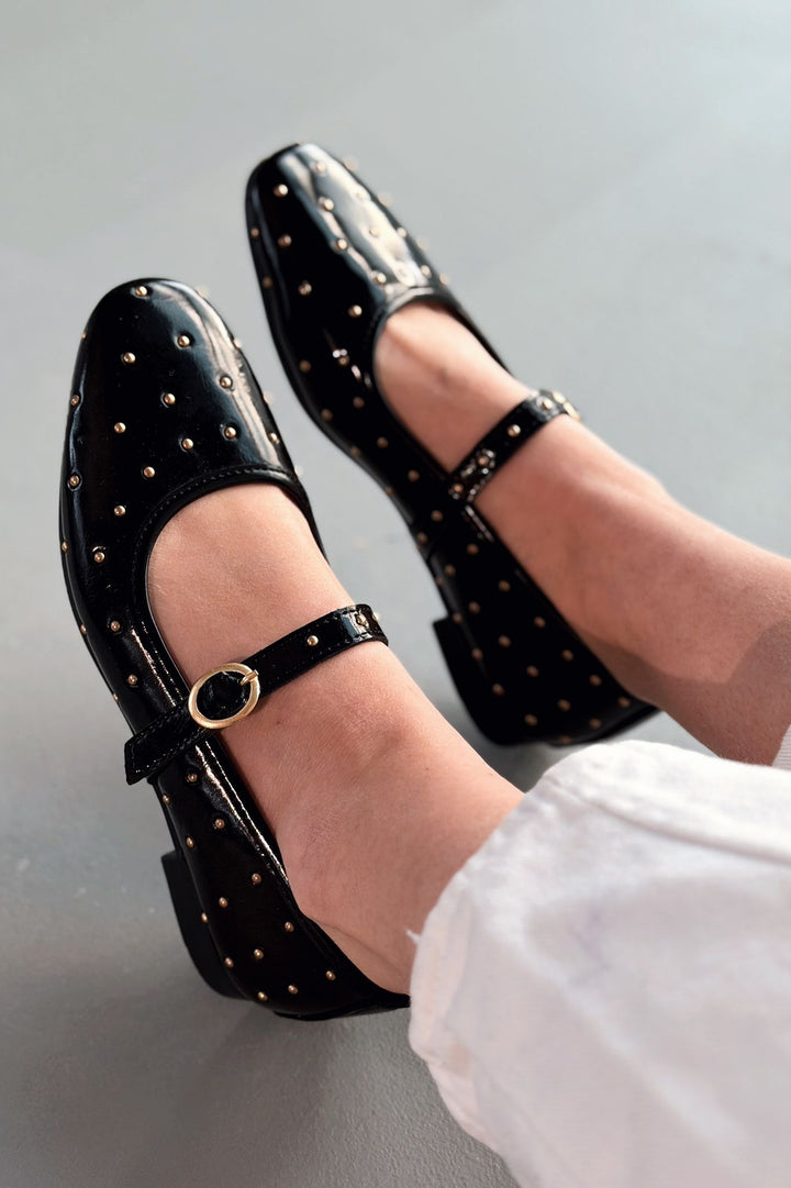 Lunessa Kadın Babet Siyah Rugan - ILOVESHOES