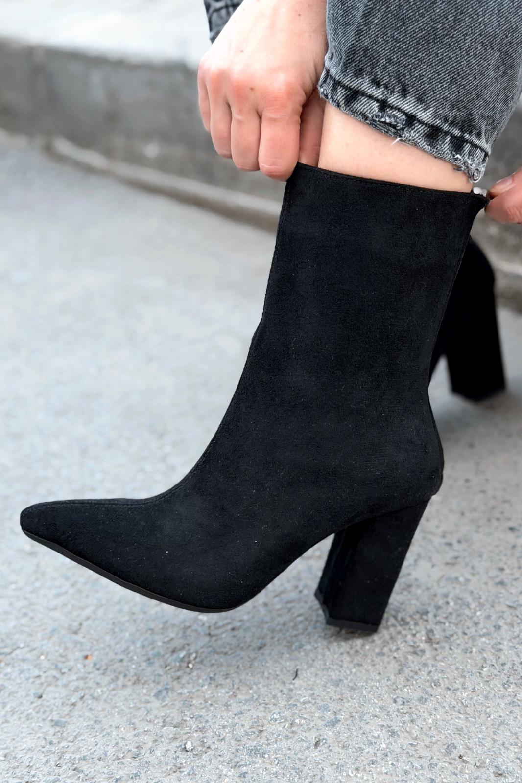 Lior Topuklu Kadın Bot Siyah Süet - ILOVESHOES