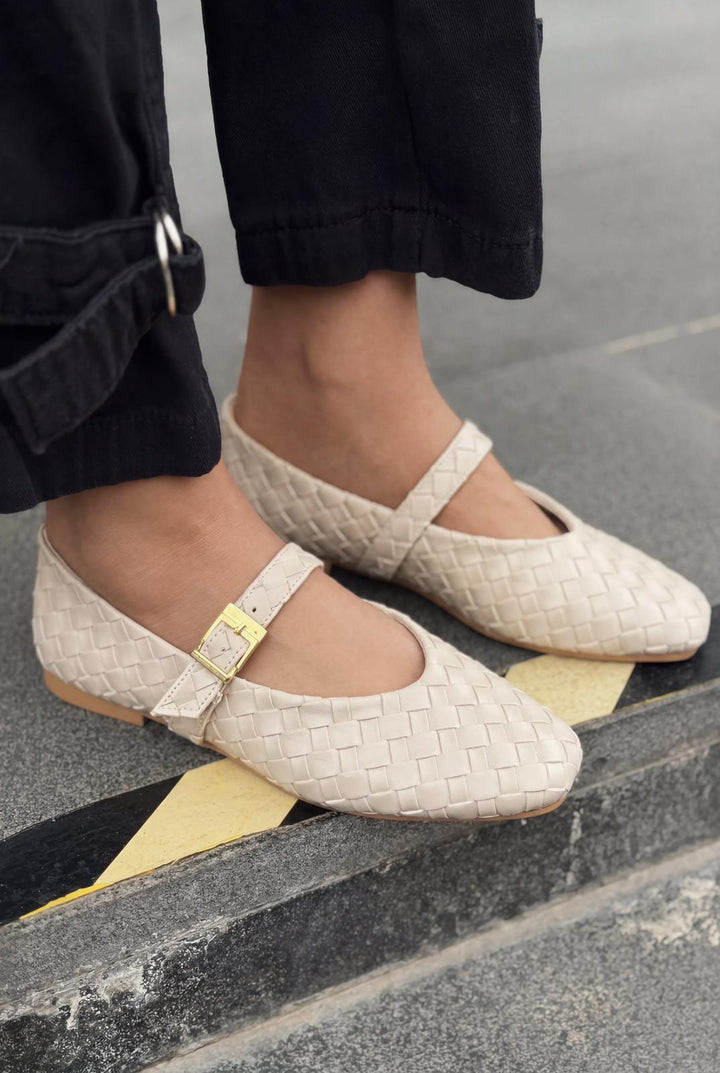 Vespera Kadın Babet Bej Mat Deri - ILOVESHOES