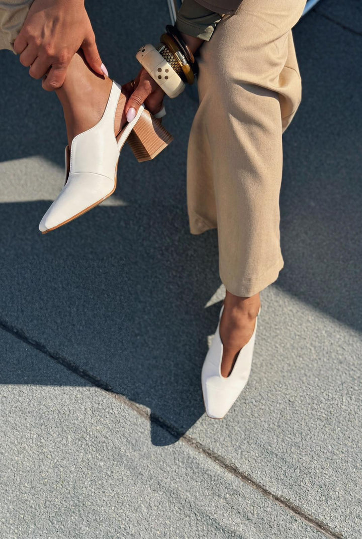 Pelora Beyaz Mat Deri Kadın Topuklu Ayakkabı - ILOVESHOES