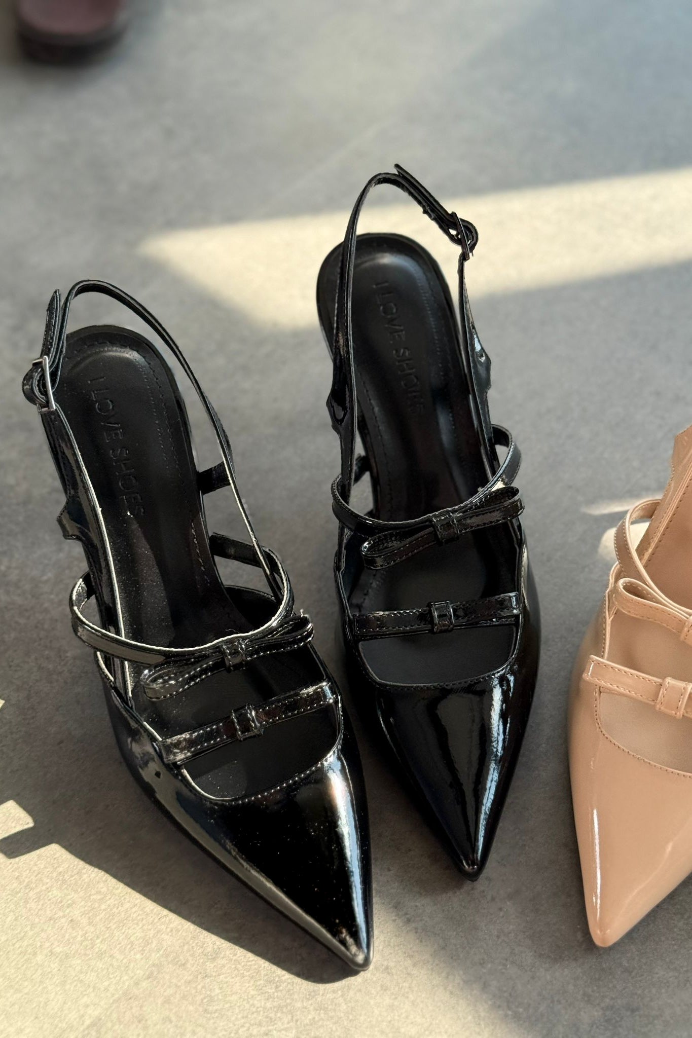 Montra Rugan Fiyonk Detaylı Siyah Stiletto - ILOVESHOES