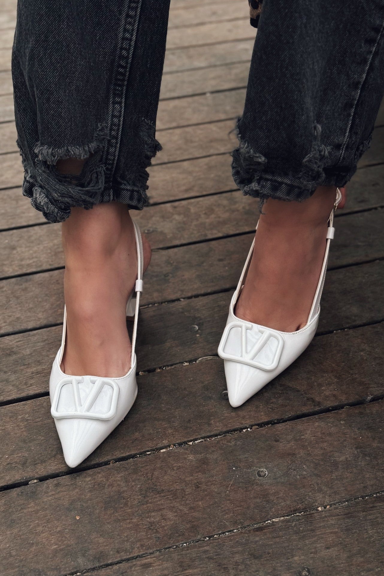 Lawixa Rugan Beyaz Toka Detaylı Stiletto