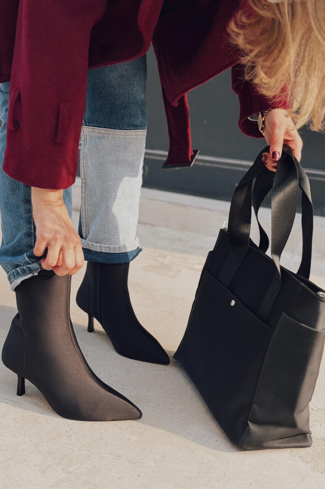 Esmera Omuz Çantası Siyah Mat Deri - ILOVESHOES