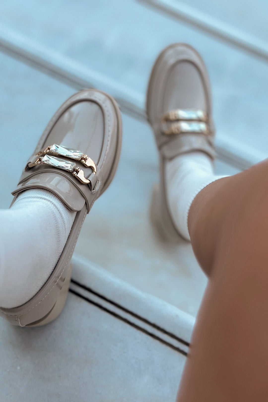 Sabella Rugan Taş Detaylı Bej Kadın Laofer