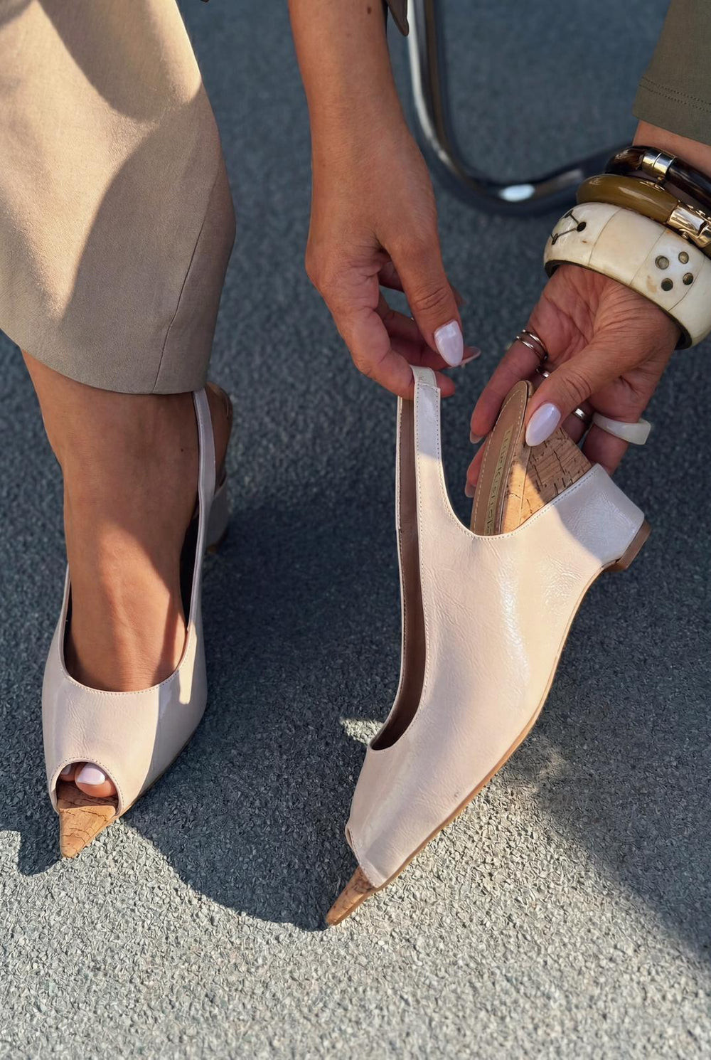 Nerov Bej Kırışık Deri Kadın Dolgu Topuklu Sandalet - ILOVESHOES