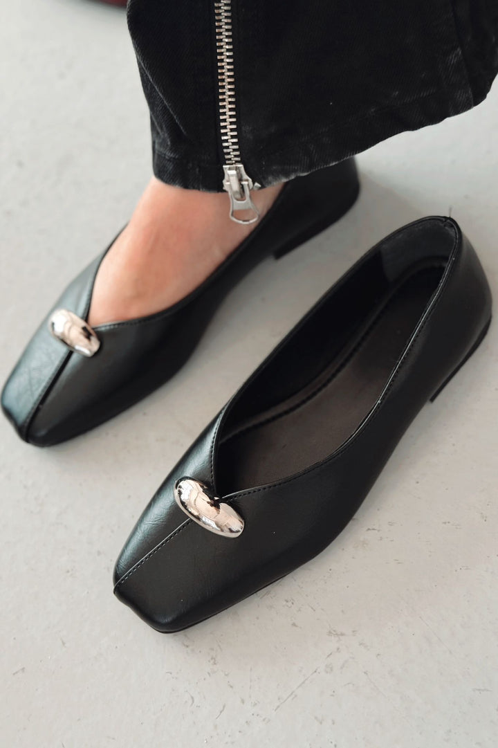 Tormel Kadın Babet Siyah Mat Deri - ILOVESHOES