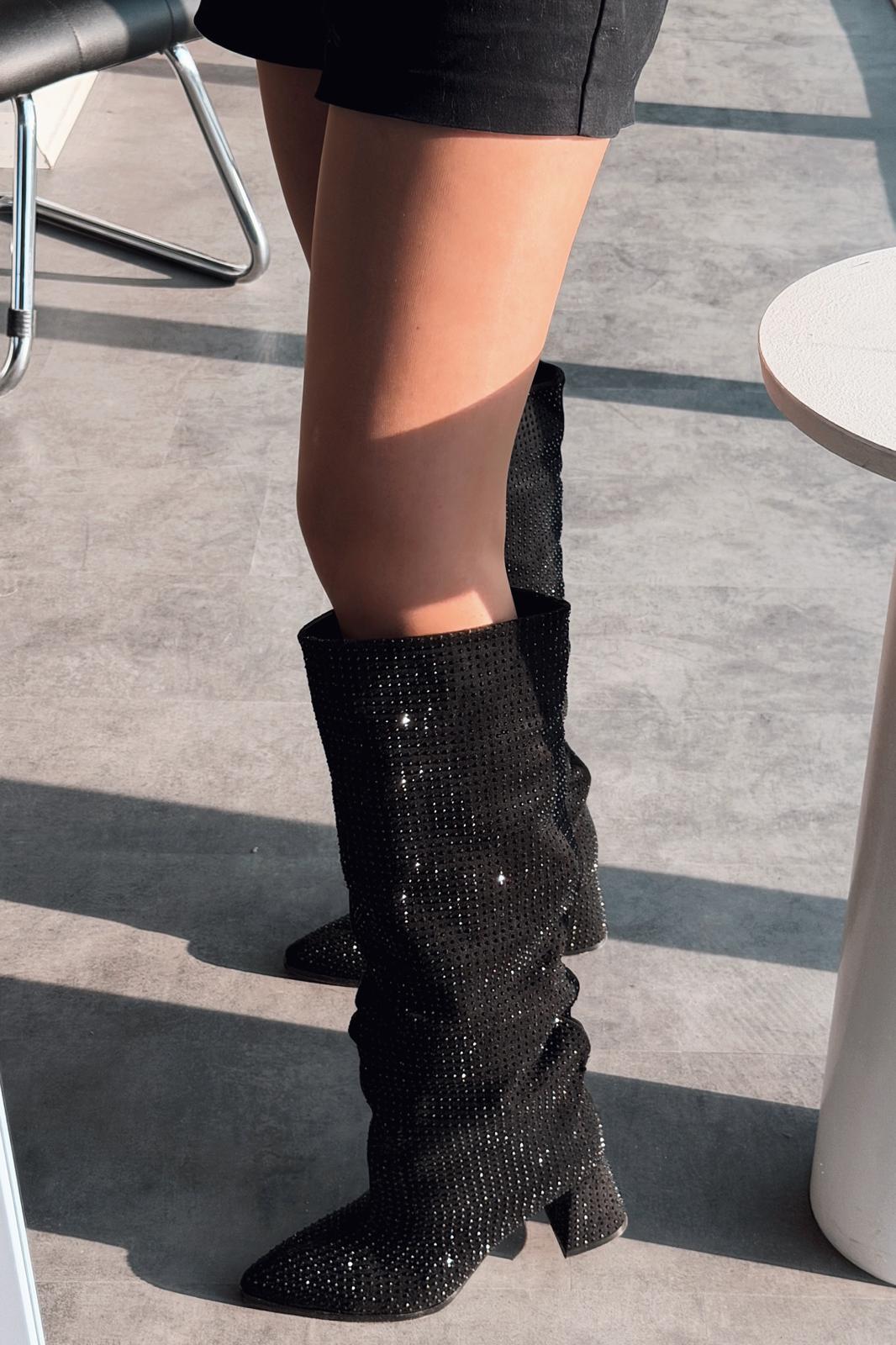 Lamorin Kadın Topuklu XL Çizme Süet Siyah Taş Detaylı - ILOVESHOES