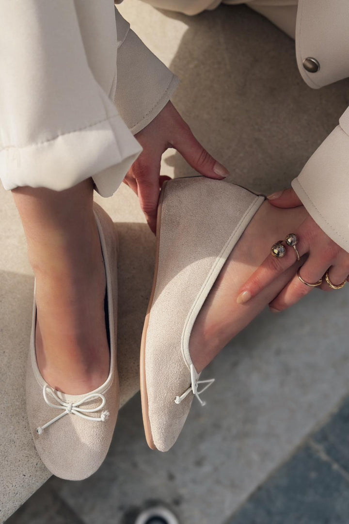 Stellor Kadın Babet Bej Süet Dolgu Topuklu - ILOVESHOES