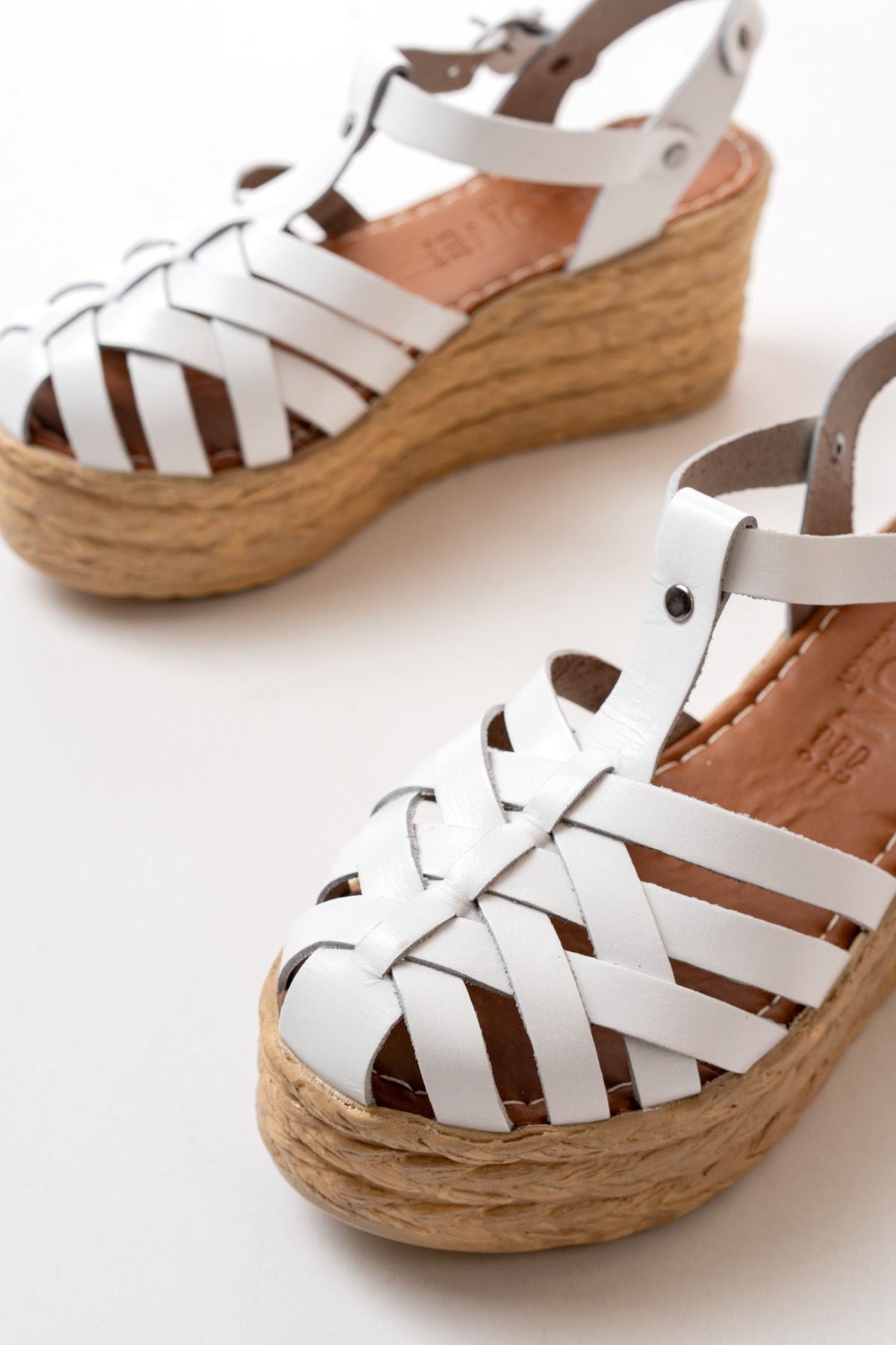 Lorane Hakiki Deri Beyaz Dolgu Topuklu Kadın Sandalet - ILOVESHOES