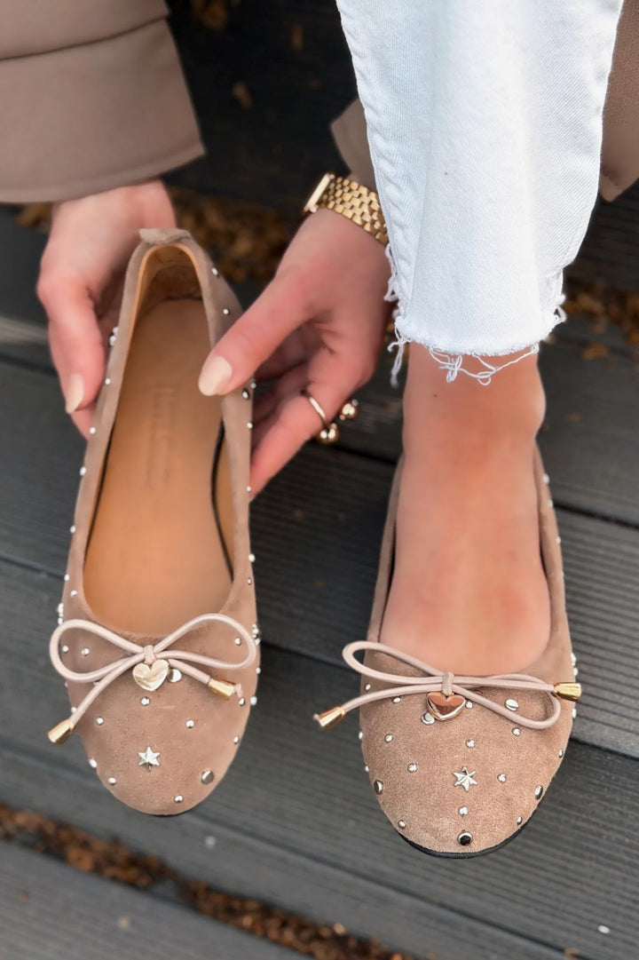 Vessa Kadın Babet Vizon Hakiki Süet Zımba Detaylı - ILOVESHOES