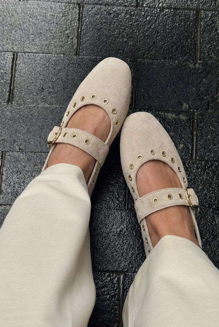 Dorin Kadın Babet Bej Süet Zımba Detaylı - ILOVESHOES