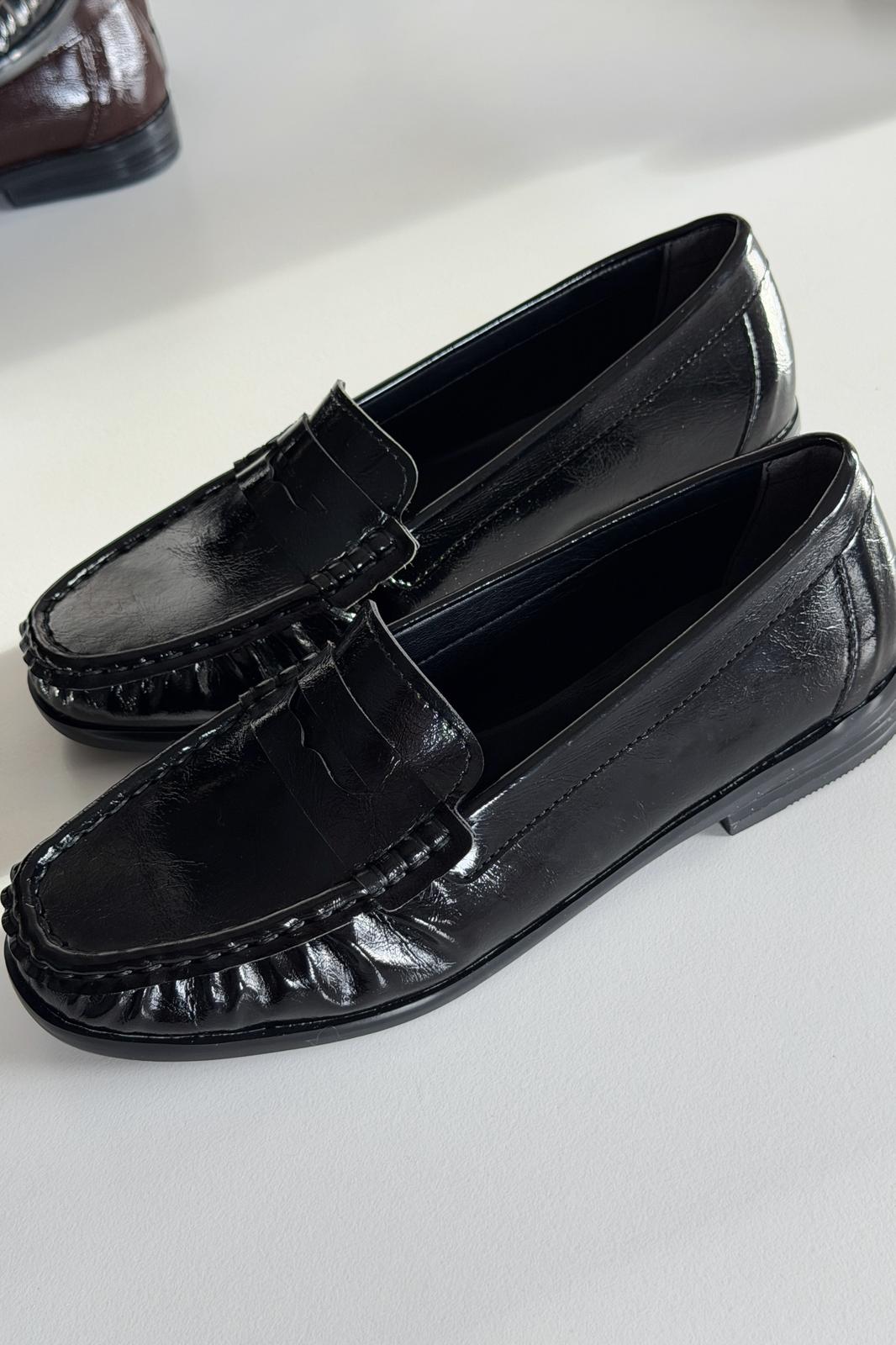 Marcel Kadın Loafer Siyah Kırışık Rugan - ILOVESHOES