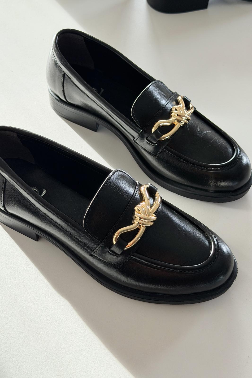 Norel Kadın Loafer Siyah Mat Deri Fiyonk Detaylı - ILOVESHOES