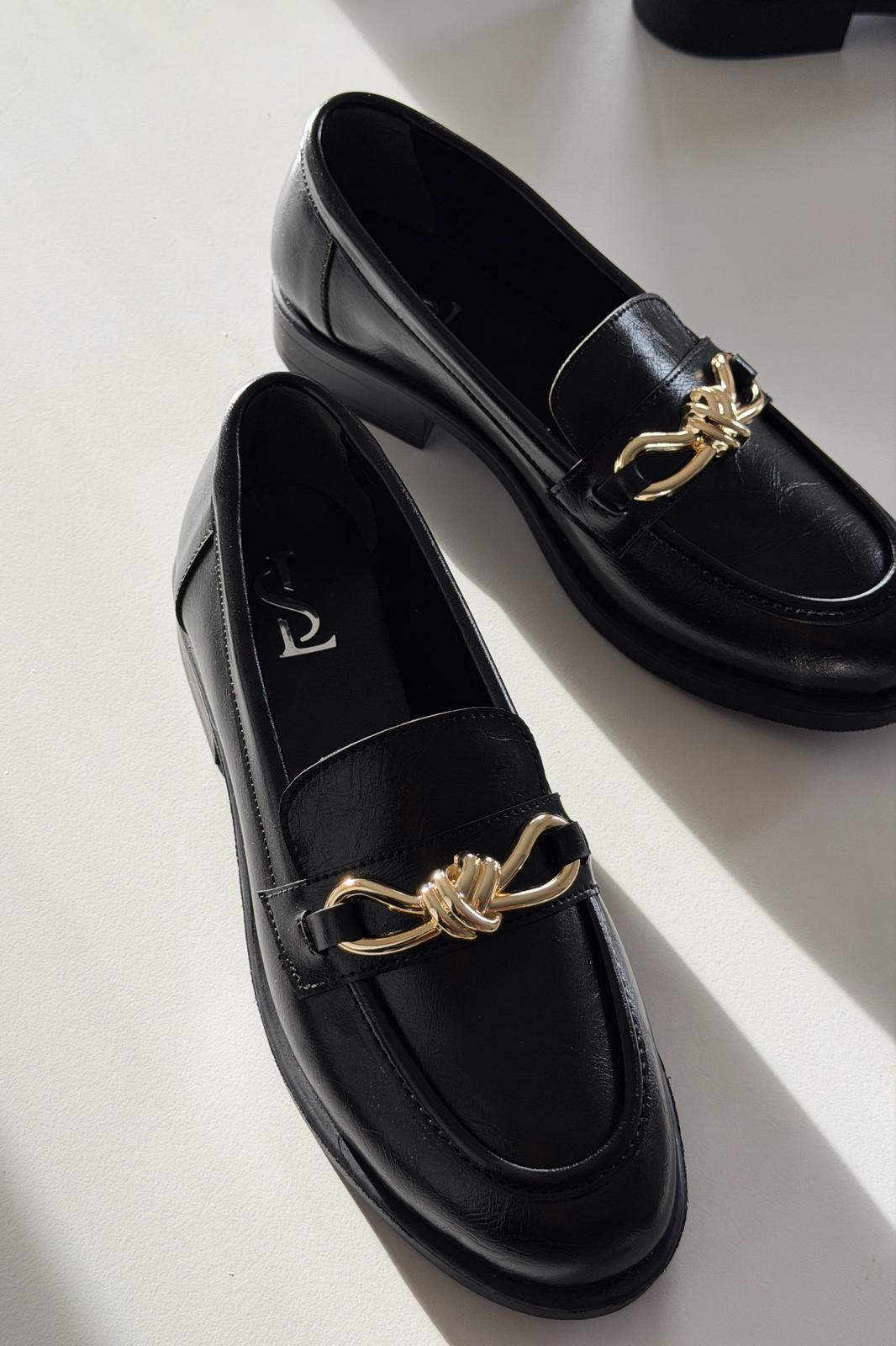 Norel Kadın Loafer Siyah Mat Deri Fiyonk Detaylı - ILOVESHOES