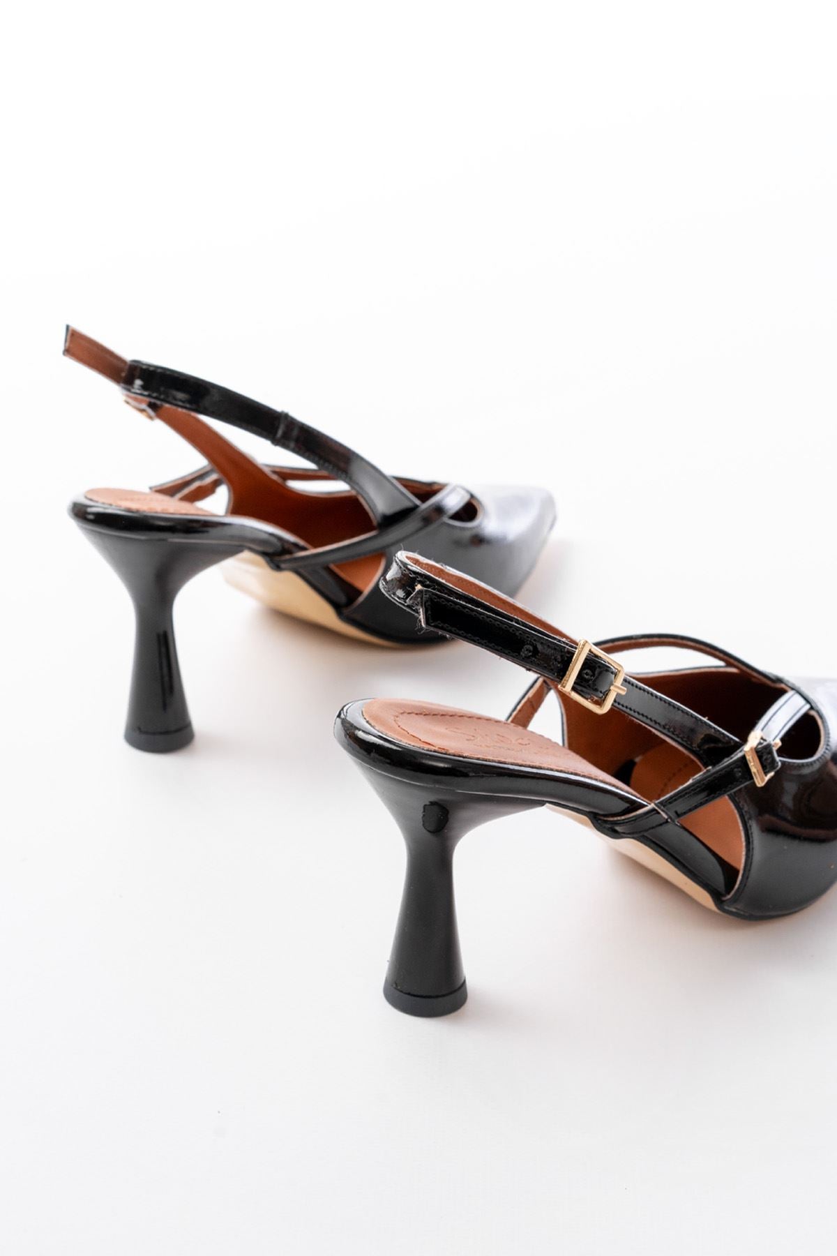 Salinor Rugan Siyah Toka Detaylı stiletto - ILOVESHOES