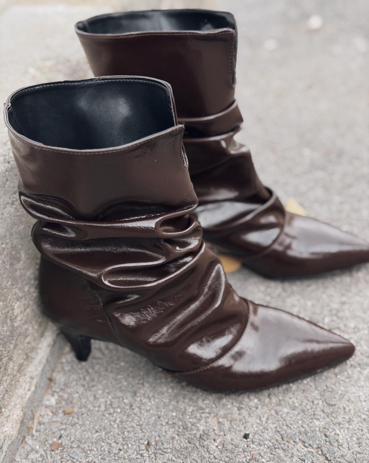 Corlin Kadın Topuklu Körüklü Bot Acıkahve Kırışık Rugan - ILOVESHOES